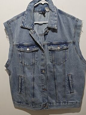 H&M Light Blue Denim Sleeveless Jacket Vest